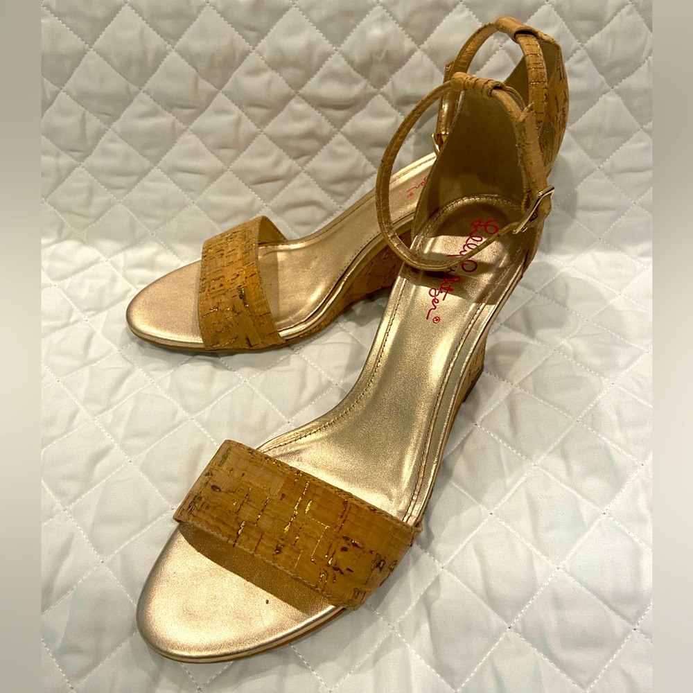 Ladies wedge sandals